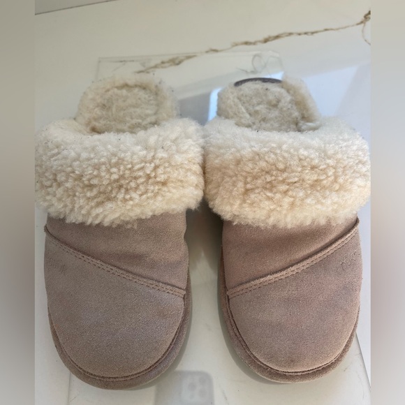 Nuknuuk 2.0 Women's beige Leather Slippers - Picture 2 of 4